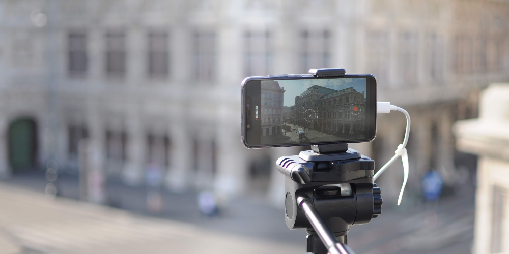 4 Ideas For Creating Video Content With Your Phone